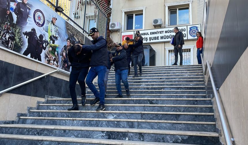 İstanbul- Telefon dolandırıcılarına İstanbul merkezli 4 ilde operasyon yapıldı