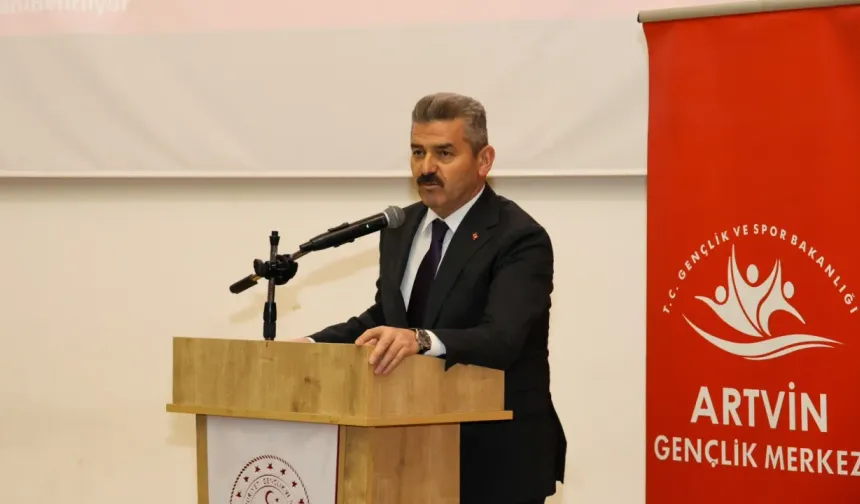 Artvin'de "Gençlik Politikaları Hazırlama ve Bilgilendirme Çalıştayı" düzenlendi