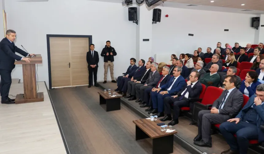 Artvin Valisi Ergün: ”Eğitimde kaliteyi artırmanın gayreti içerisindeyiz”