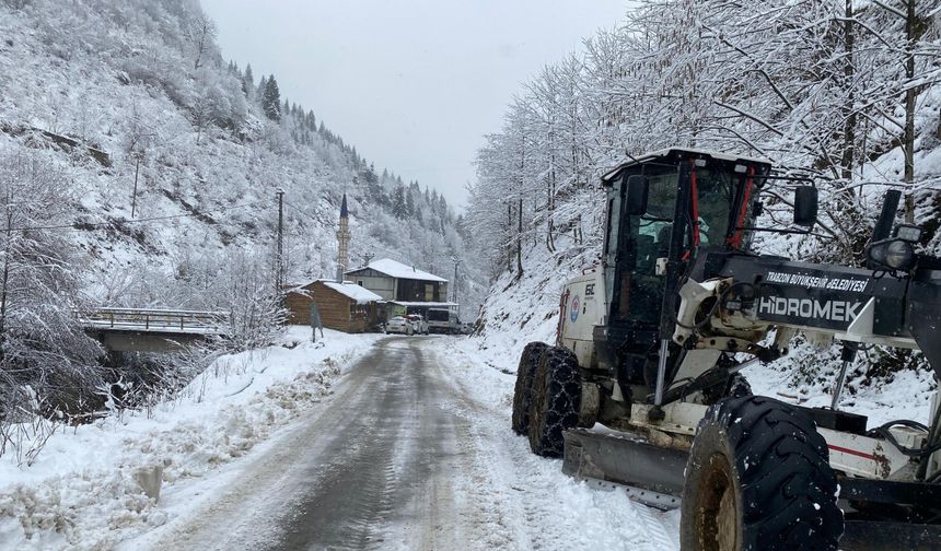 Doğu Karadeniz’de 4 ilde 675 köy ve mahalle yolu kardan kapandı