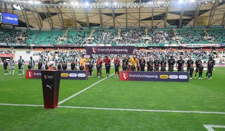 Trendyol Süper Lig: Konyaspor: 0 - Çaykur Rizespor 0 (İlk yarı)