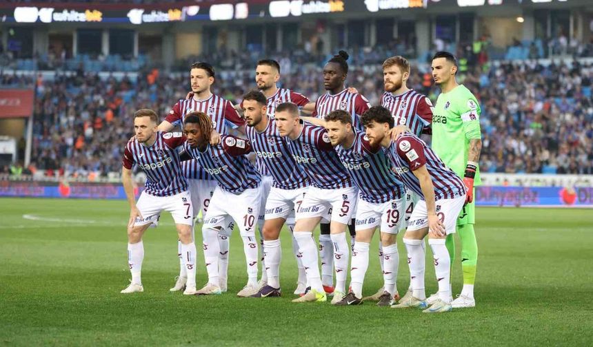 Trendyol Süper Lig: Trabzonspor: 0 - Galatasaray: 0 (İlk yarı)