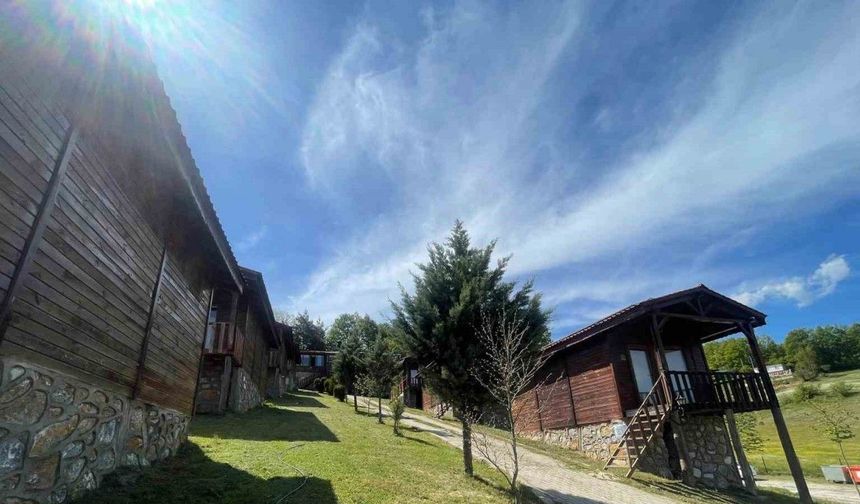 İstanbullular Karadeniz doğası için Gürcü köyünü tercih ediyor